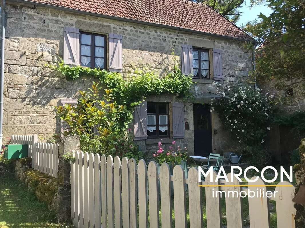 Maison à SAINT-PIERRE-BELLEVUE