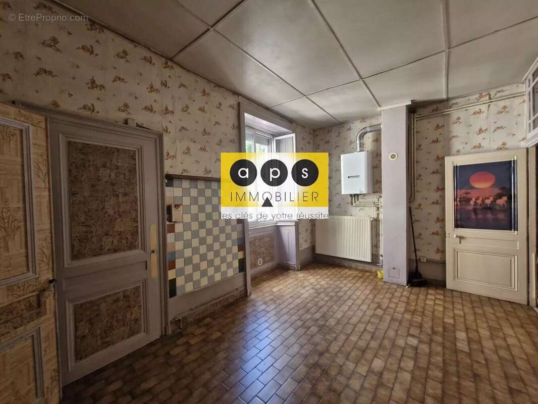 Maison à SALINS-LES-BAINS