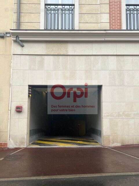 Parking à ISSY-LES-MOULINEAUX