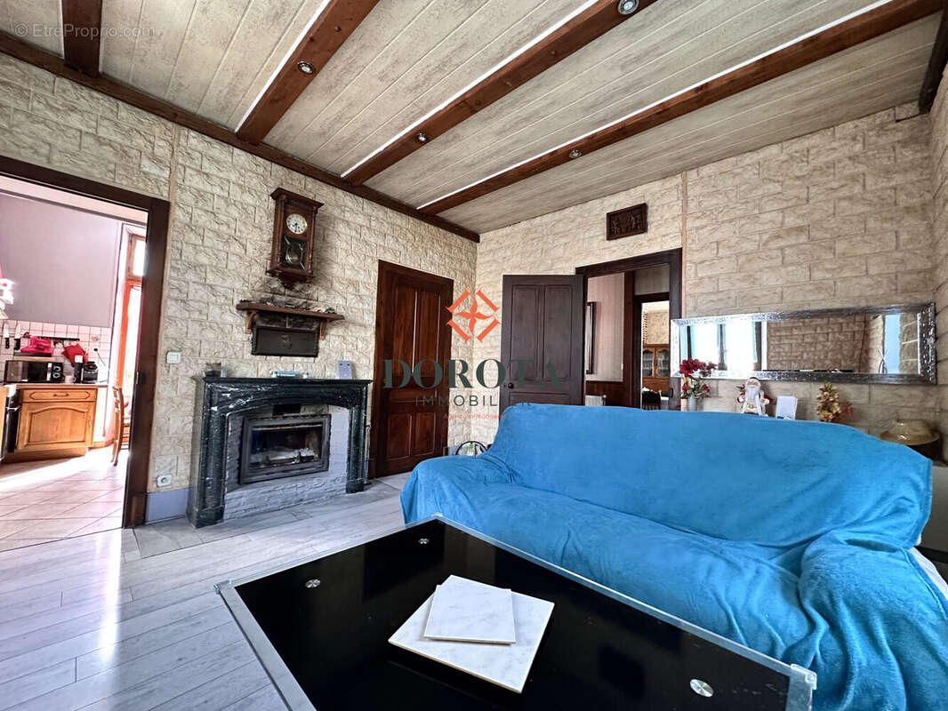 Maison 300 m² à Saint-Pierre-D'allevard  - photo 7