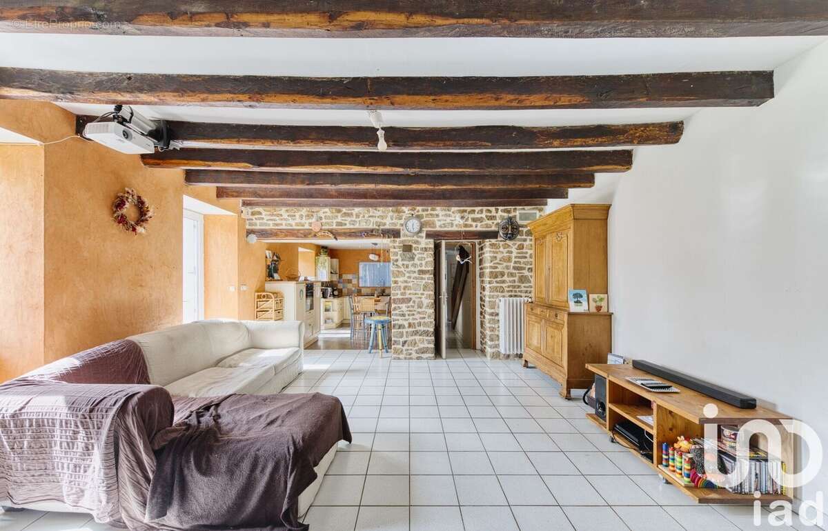 Photo 4 - Maison à SAINT-GONDRAN