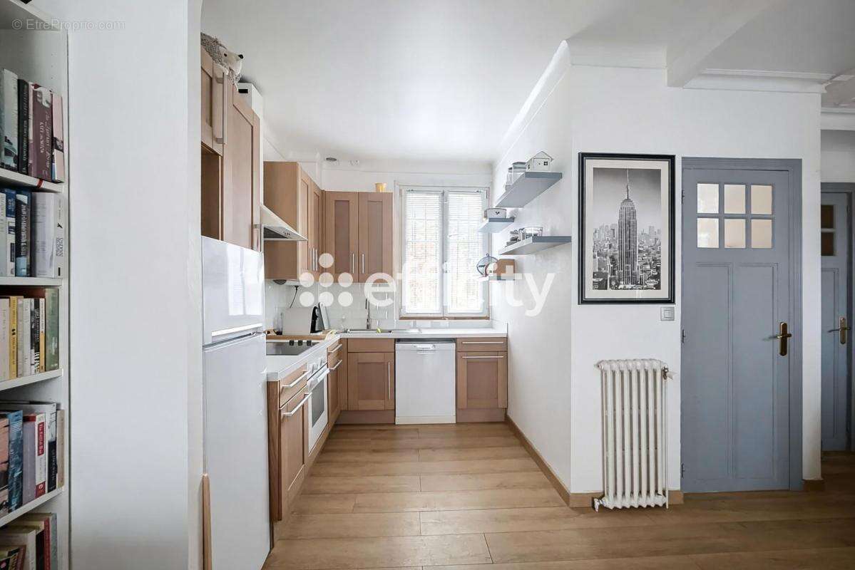 Maison à LES PAVILLONS-SOUS-BOIS