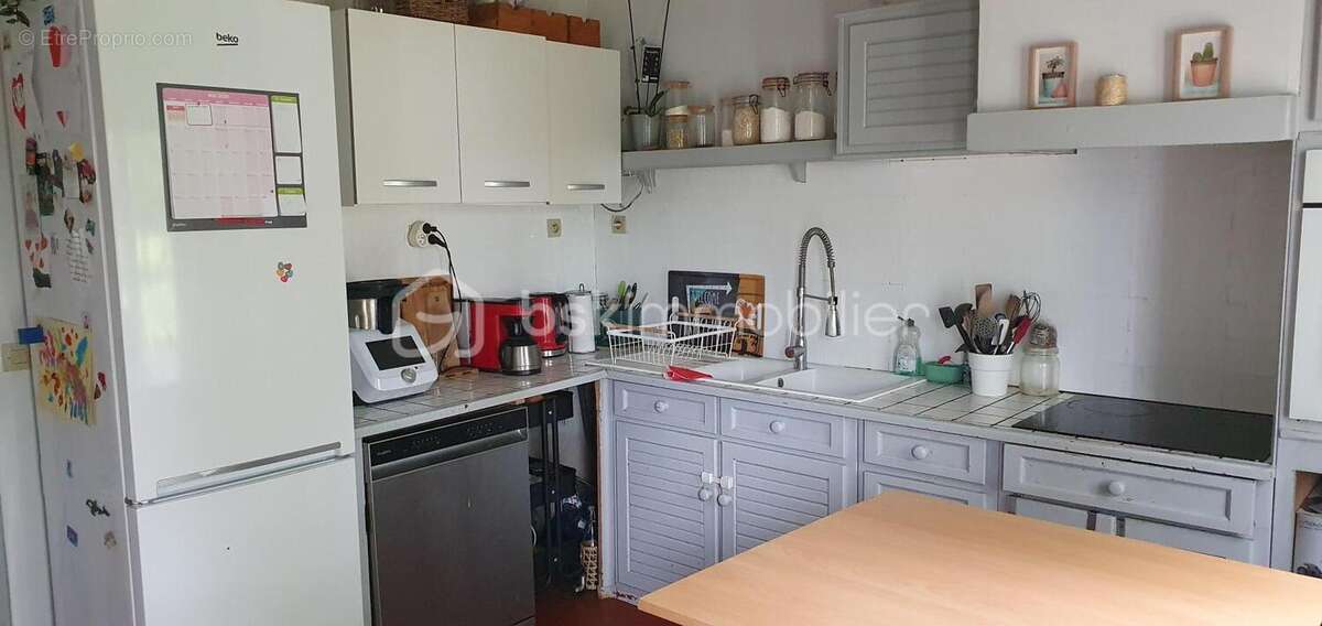 Maison à CLERE-LES-PINS