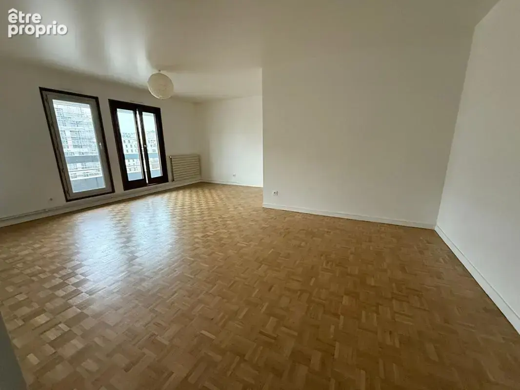 Suresnes centre-ville -  appartement 3 pièce(s) 74 m2 - ascenseur - terrasse - parking - cave - bus au pied de l'appartement - photo 10