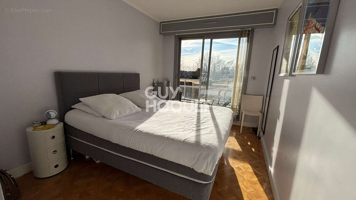 Appartement à NOGENT-SUR-MARNE