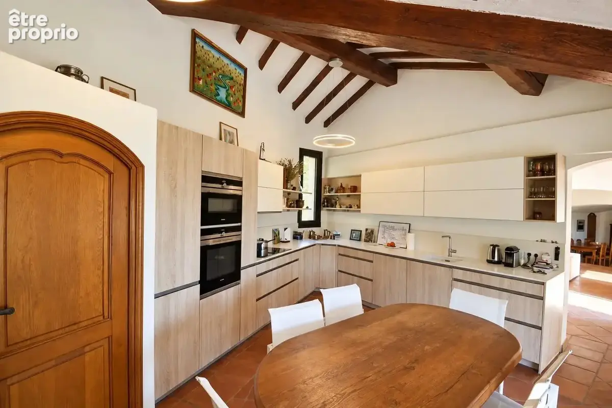 Callian– Propriété de caractère 300 m²  avec 5 chambres, piscine et terrain 1,38 ha - photo 7