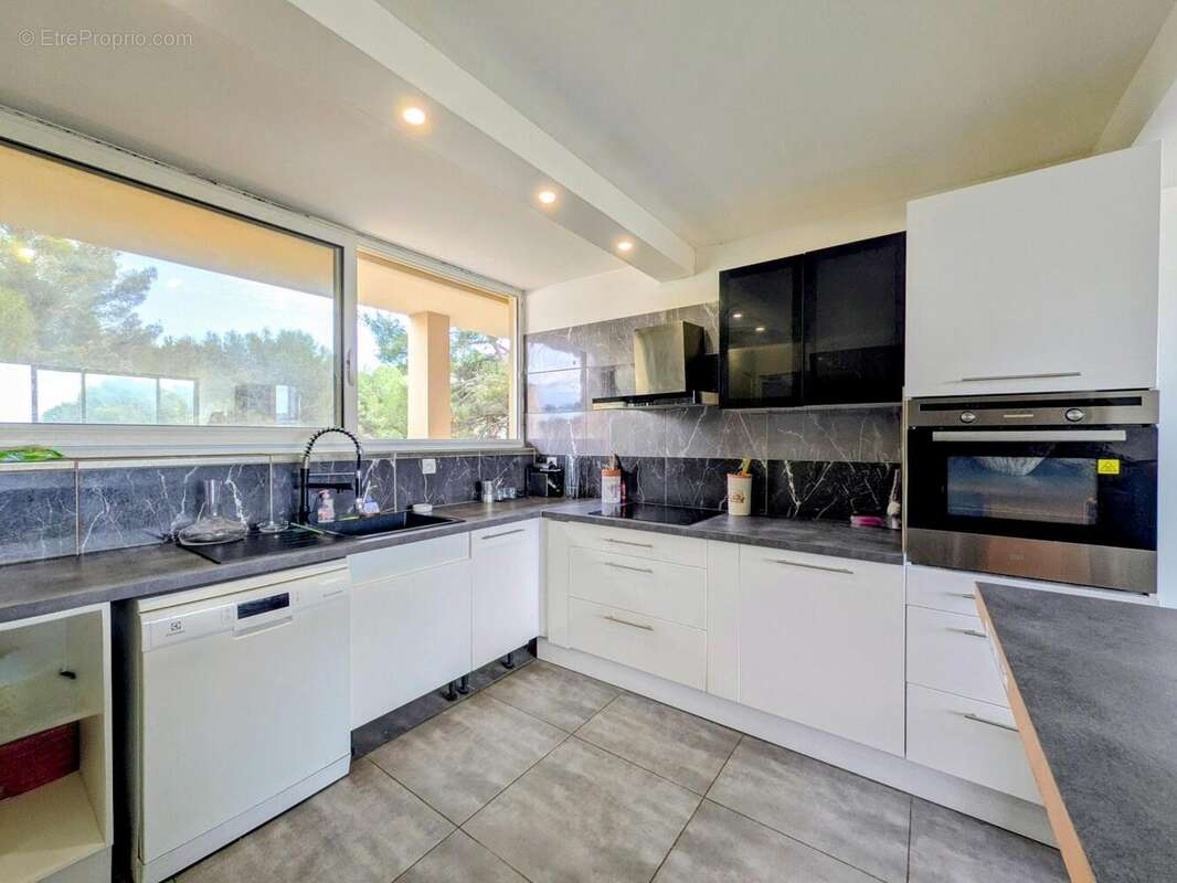 Photo 2 - Appartement à LA SEYNE-SUR-MER