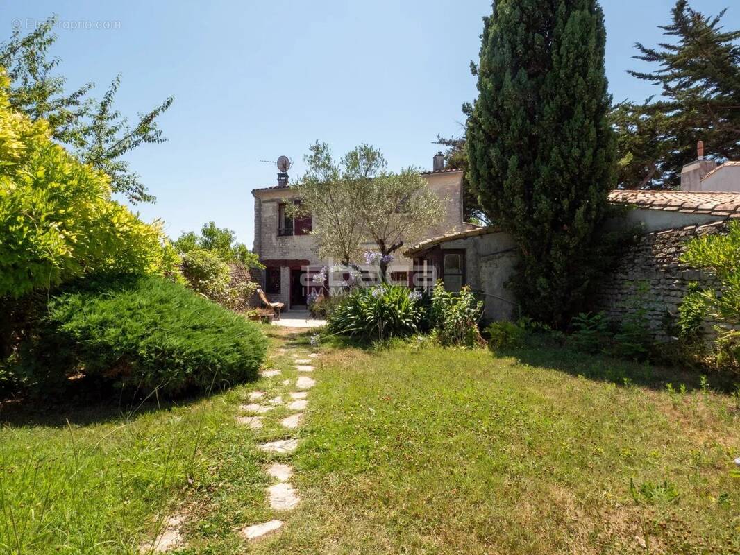 Maison à LE BOIS-PLAGE-EN-RE