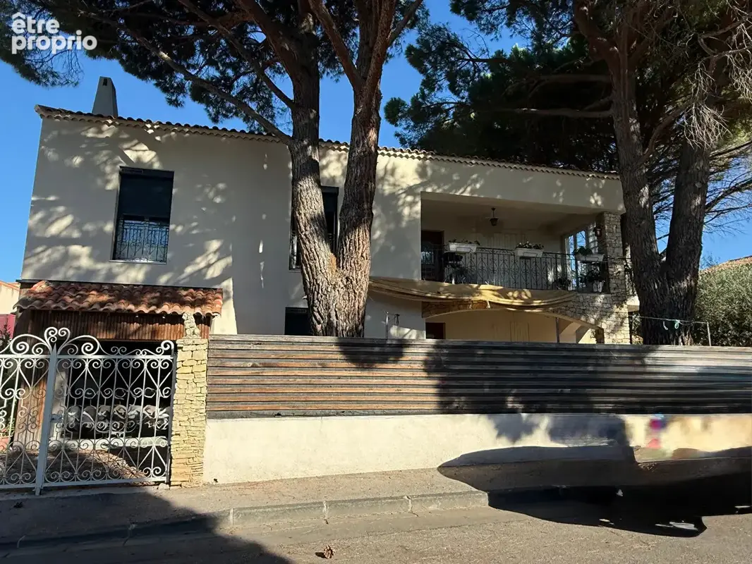 Plan de Cuques Villa T7 - photo 9