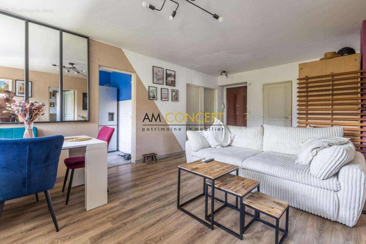 Bel Appartement T4 Lumineux - La Trinité - Les chênes verts - photo 2