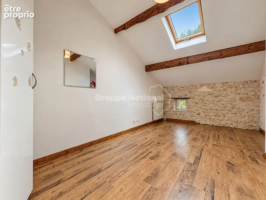 Mas provençal de caractère à rénover, fort potentiel, piscine, gîte et appartement à Châteaurenard - photo 9