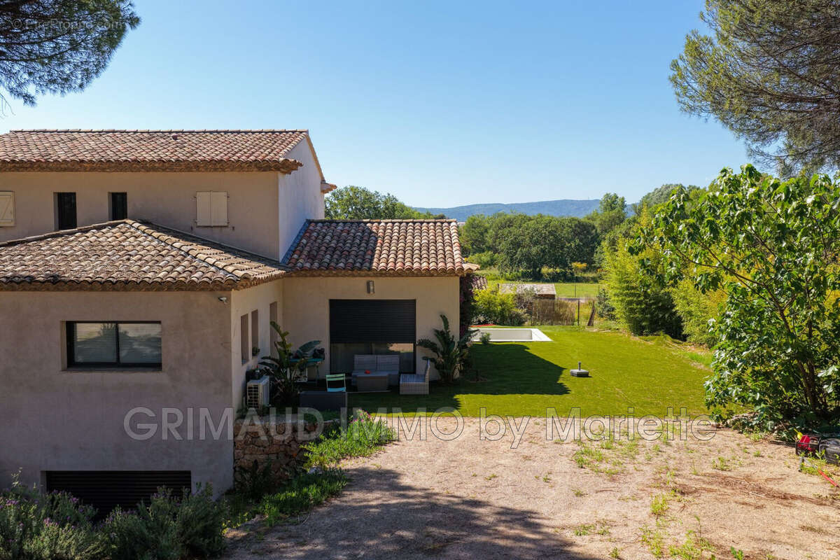 Maison à GRIMAUD
