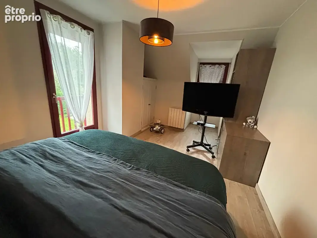 Maison  5 pièce(s) 120 m2 LA HAYE DU THEIL - photo 10