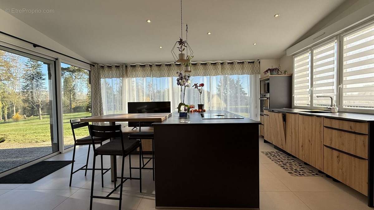 Maison à BONNETABLE