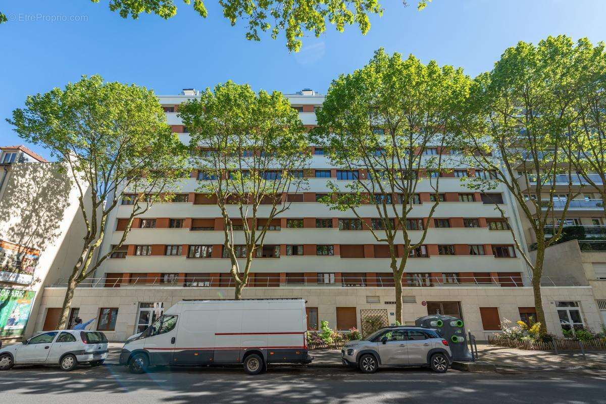 Appartement à ISSY-LES-MOULINEAUX