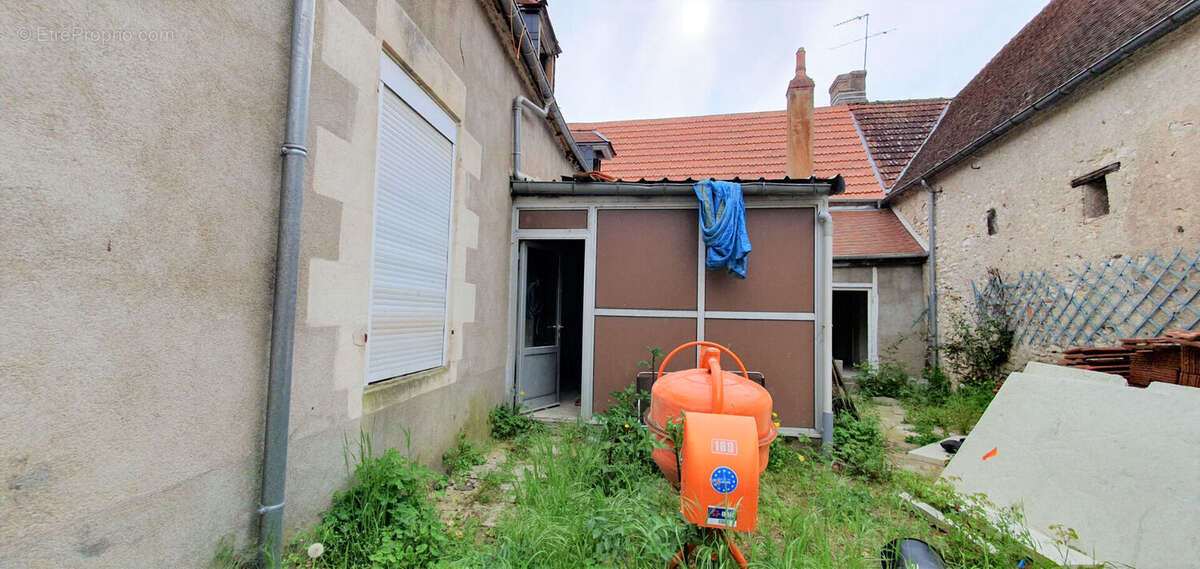 Maison à COSNE-COURS-SUR-LOIRE