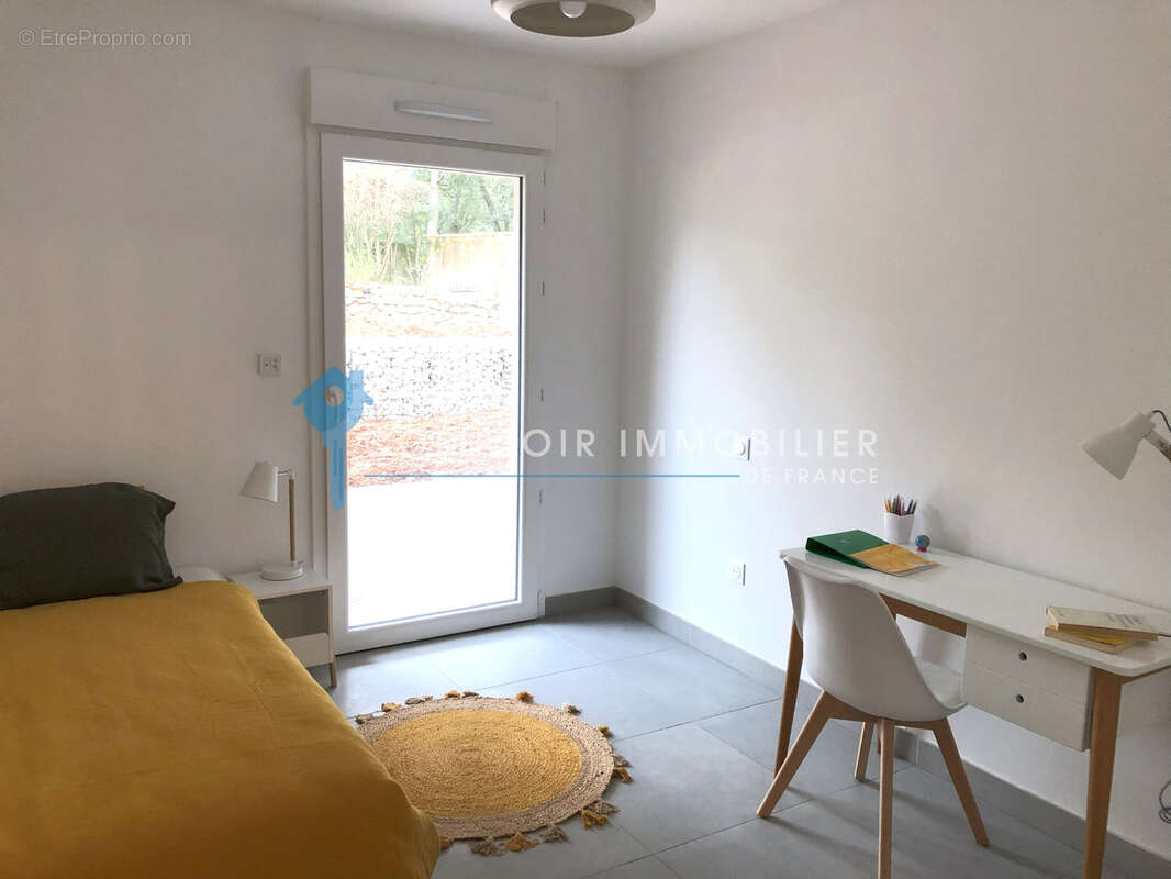 Appartement T3 avec terrasse, 2 garages - photo 10