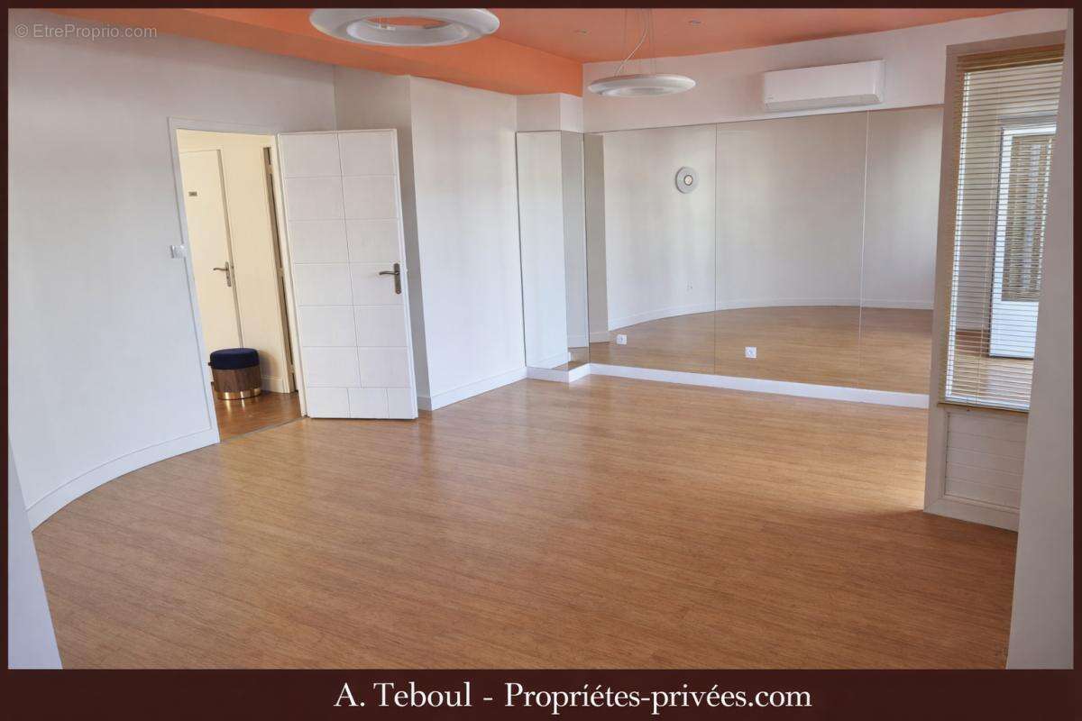 Maison à VILLEURBANNE