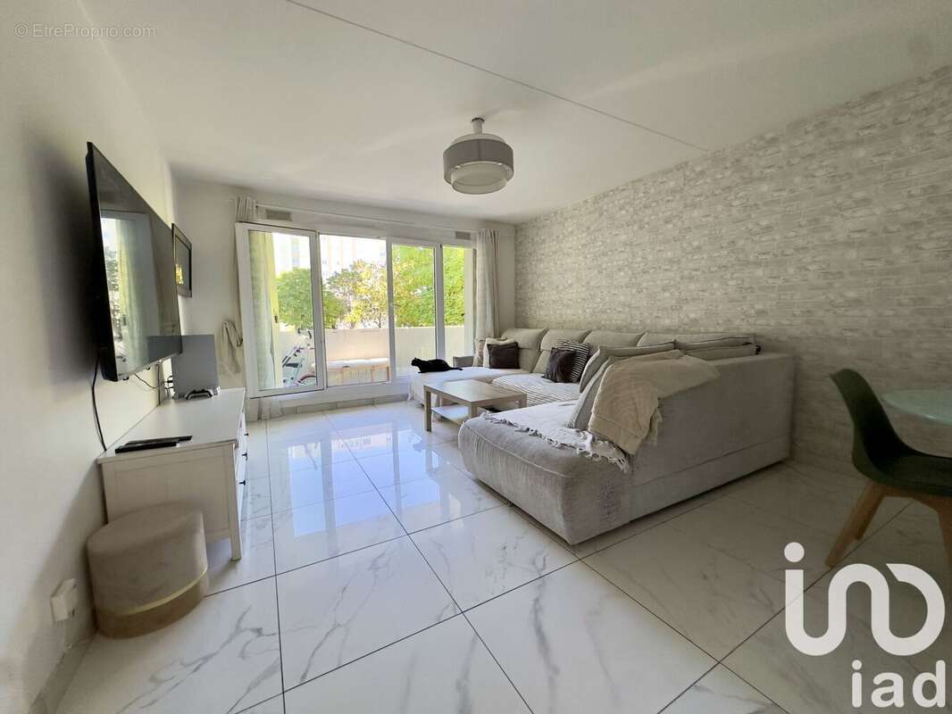 Photo 2 - Appartement à TAVERNY