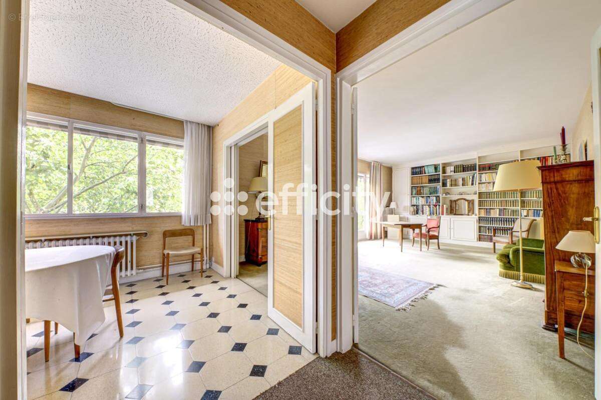 Appartement à PARIS-6E