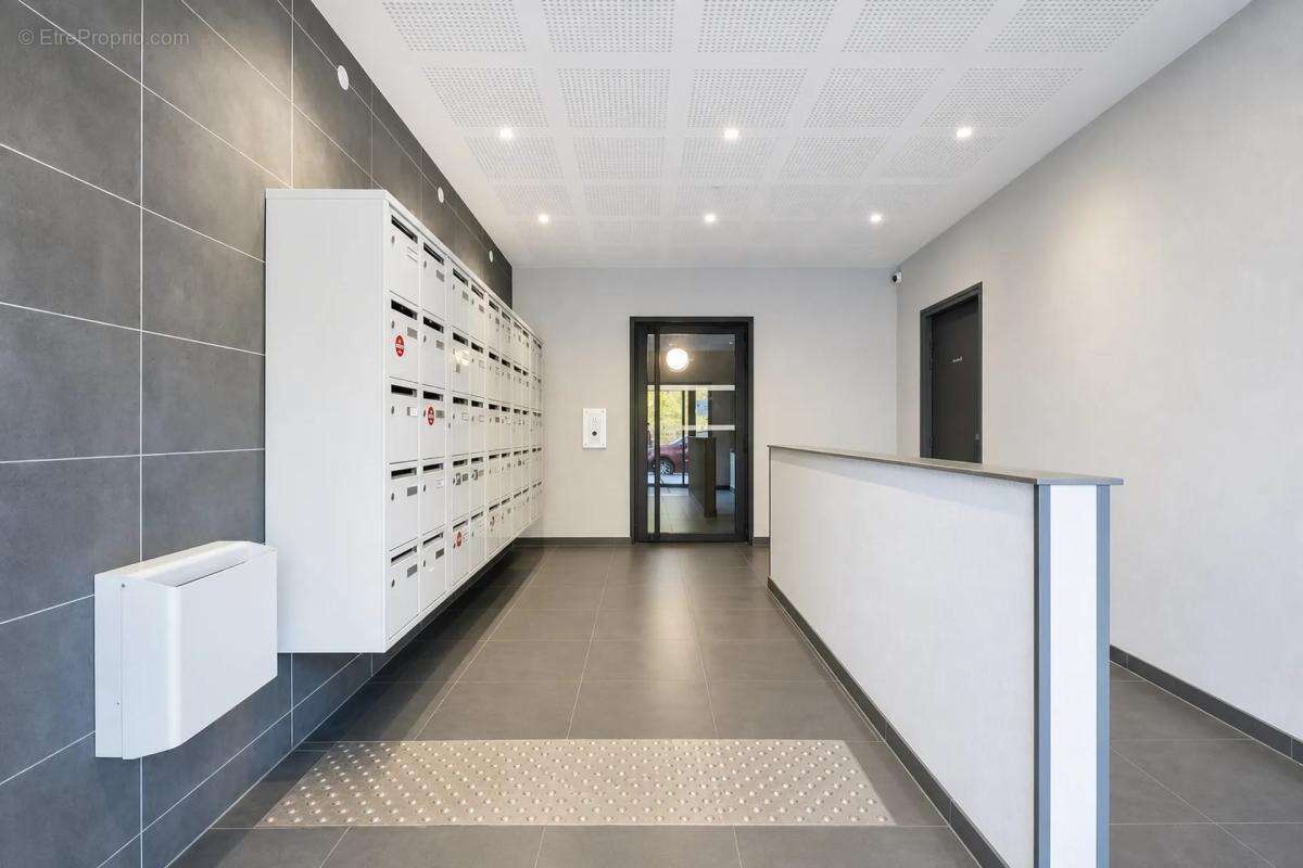 Idéal investissement : appartement 30 m² à Poissy vendu loué - photo 12