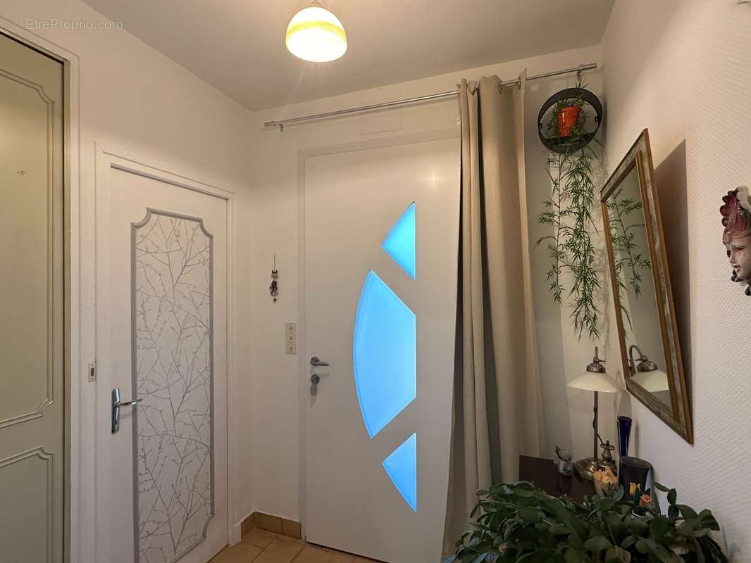 Maison à MONTGIVRAY