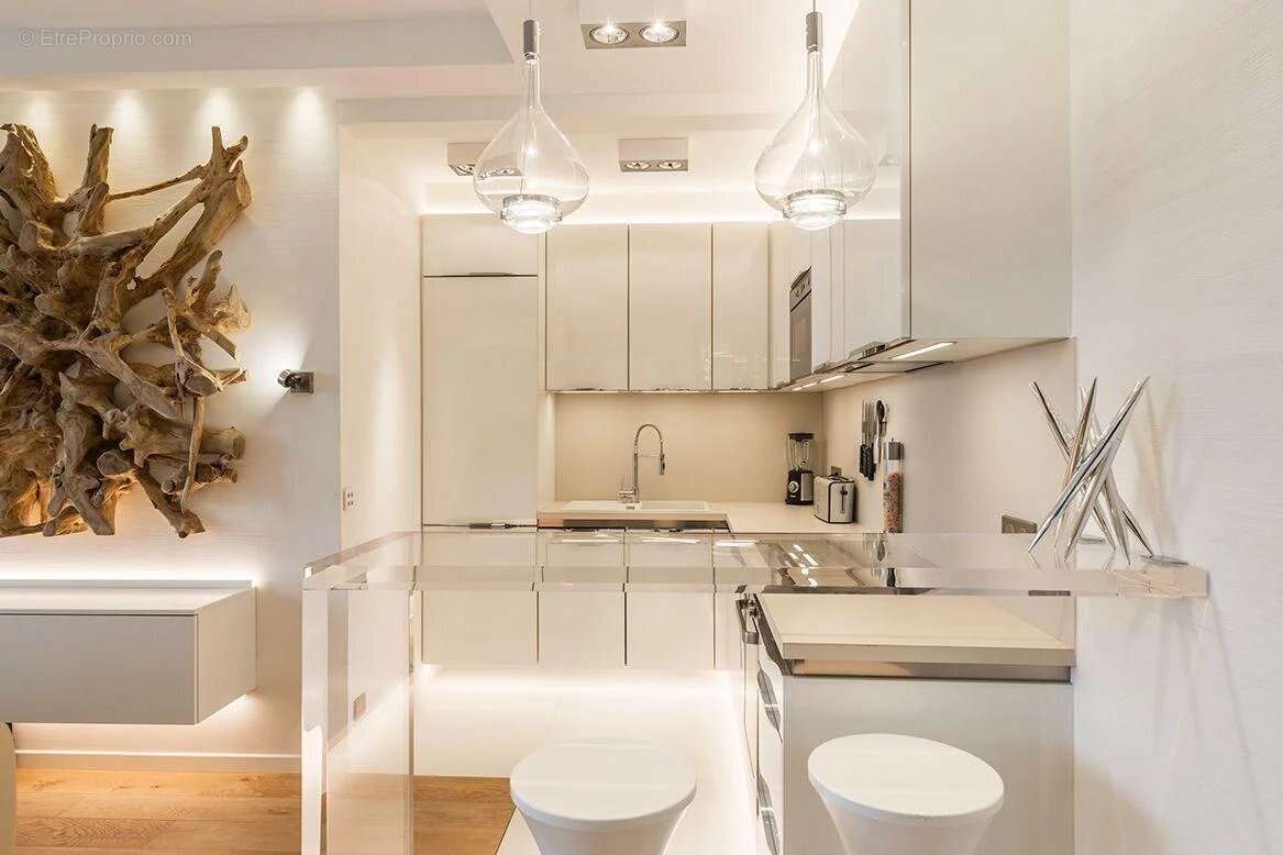 Appartement à LEVALLOIS-PERRET