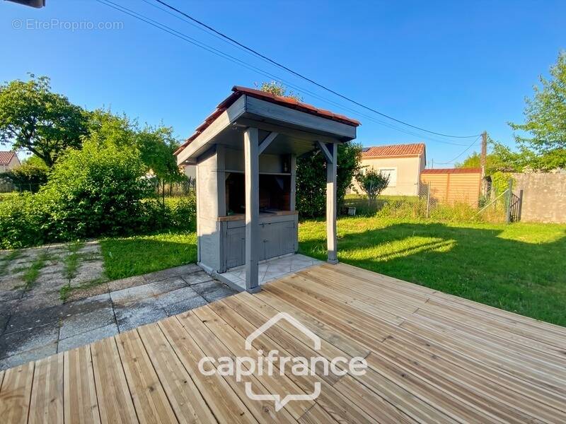 Maison à SAINTE-LIVRADE-SUR-LOT