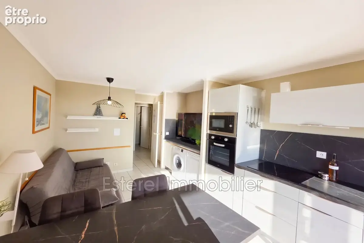 Appartement 1 pièce 23 m² à vendre à La Seyne-Sur-Mer (83530) - photo 2