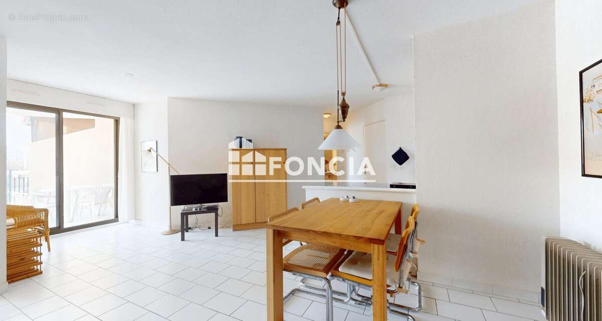 T3 - vue port + mer - parking + possibilite garage ferme de 25 m² - photo 5