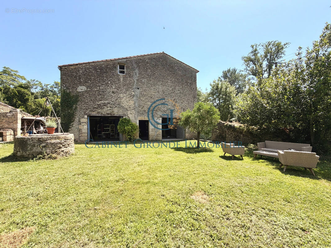Maison à SAINT-MACAIRE