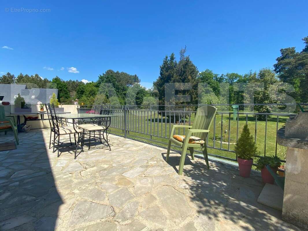 WhatsApp Image 2025-05-02 à 07 - Maison à CRE