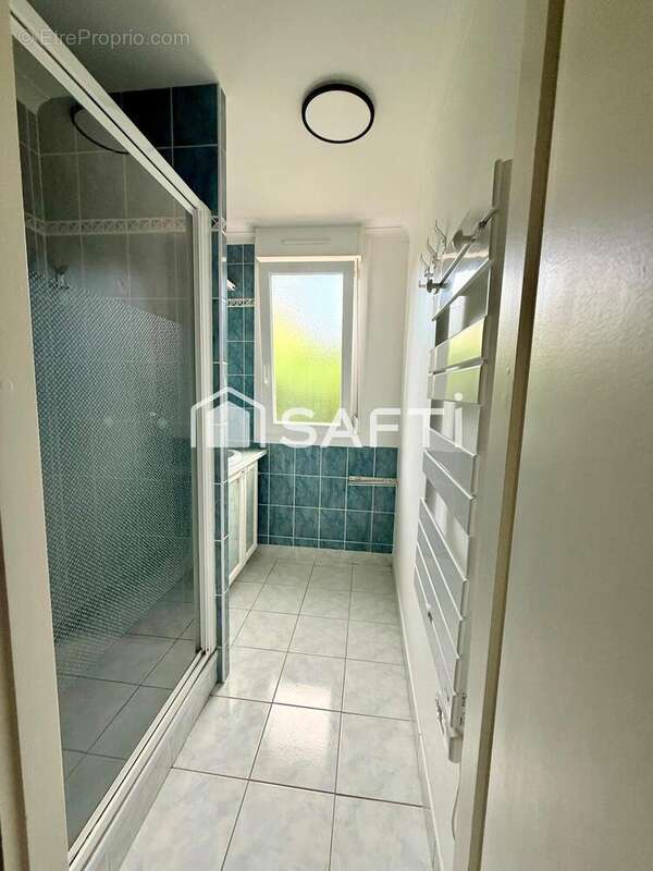 Maison 76 m² à Camiers  - photo 6