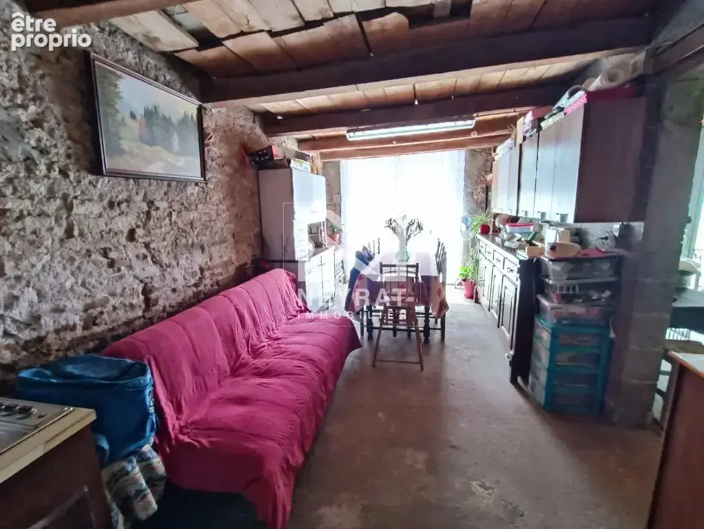 Maison de plein pied avec dépendances et jardin - photo 16