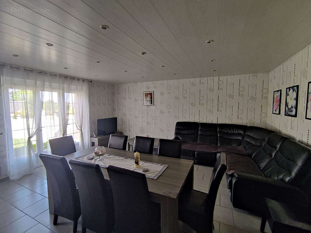 Maison Mennevret 5 pièce(s) 100 m2 - photo 3