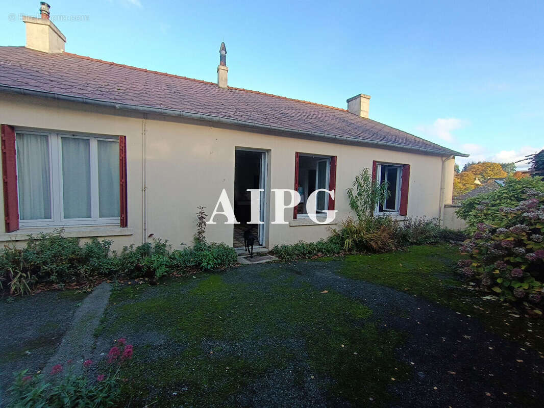 Maison à SAINT-GILLES-VIEUX-MARCHE