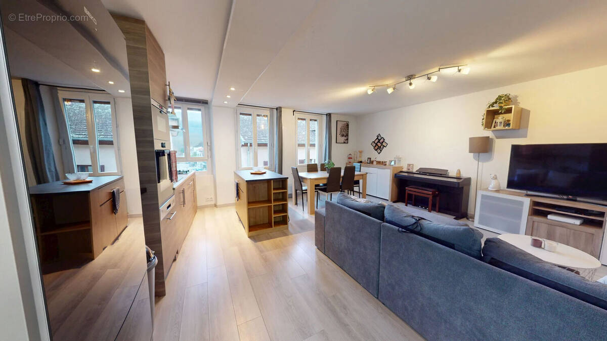 Appartement à VIZILLE