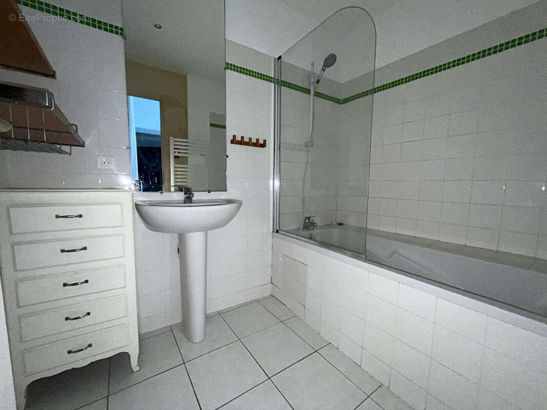 Appartement à CALVISSON