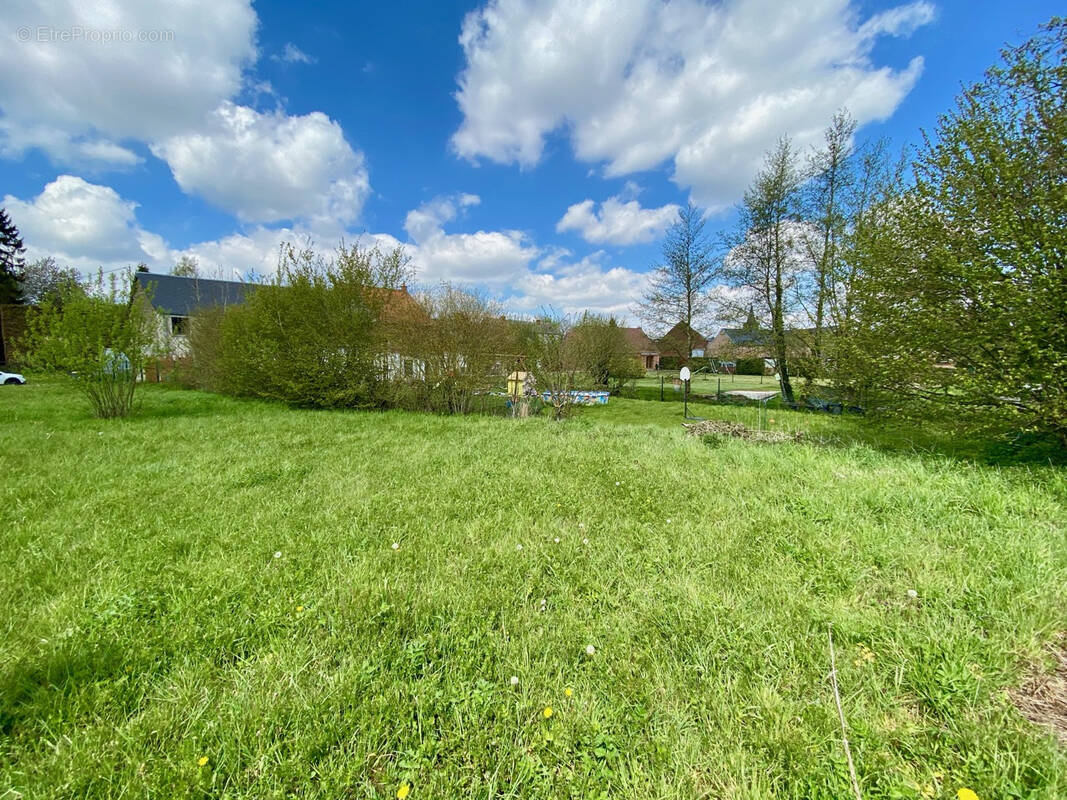 Terrain à ELESMES