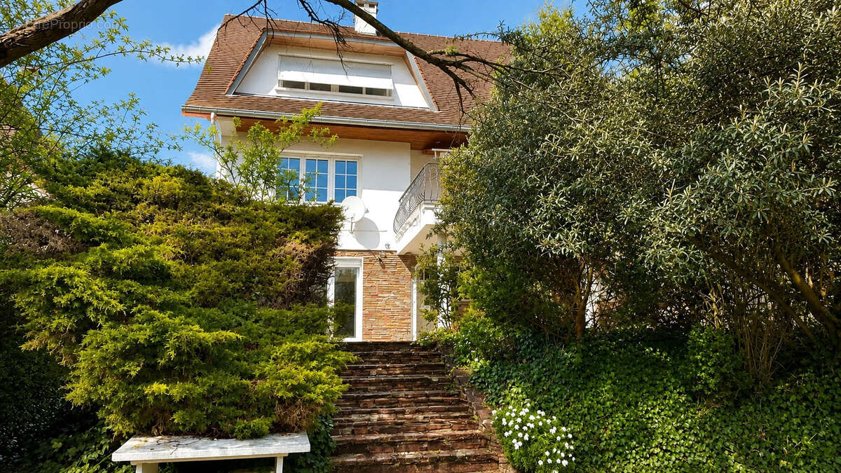 Maison à EPINAY-SUR-ORGE