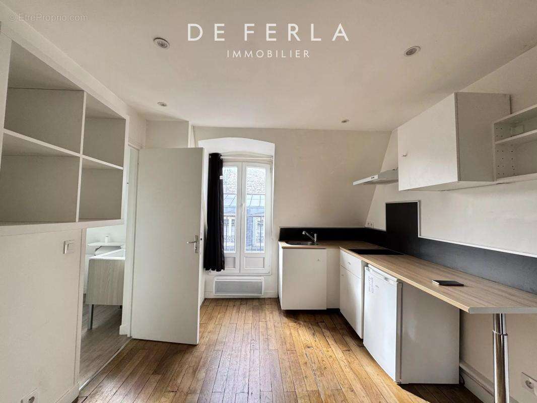 Appartement à PARIS-14E