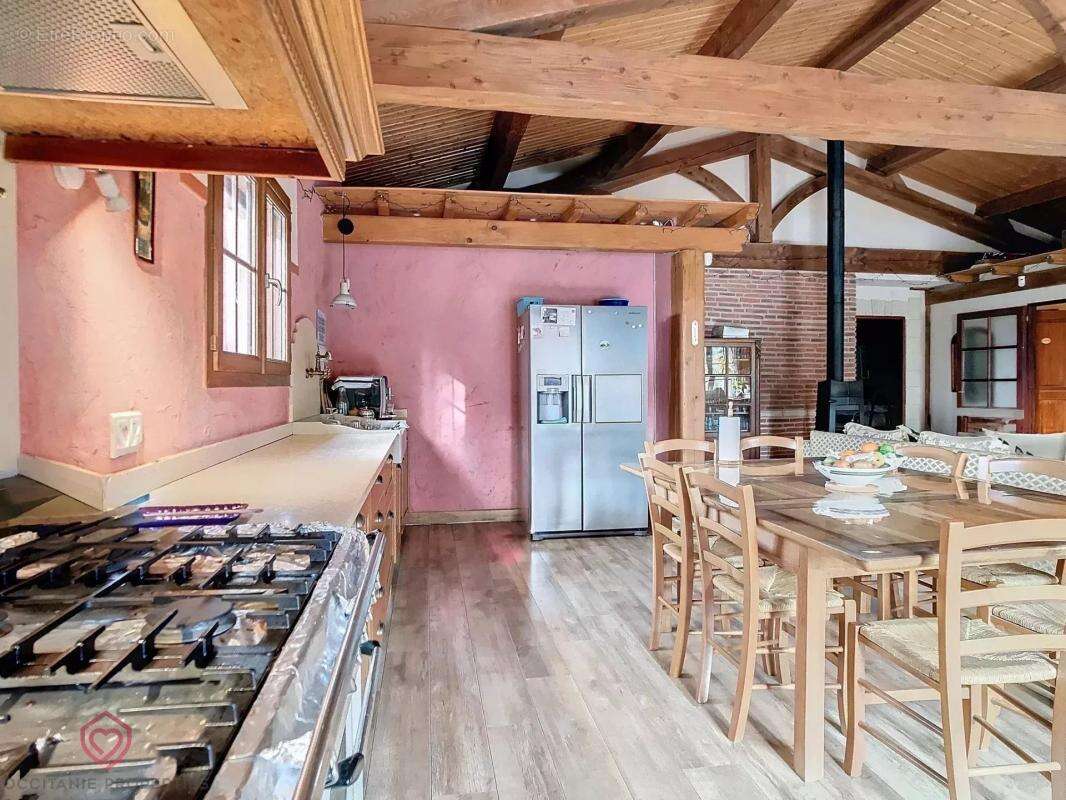 Maison à LA POMAREDE