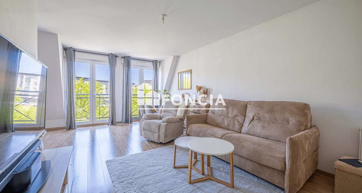 F2 avec balcon et parking vendu libre - photo 2