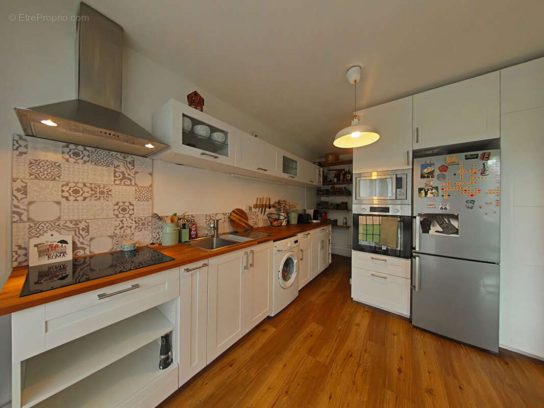 Appartement à FONTENAY-LE-FLEURY