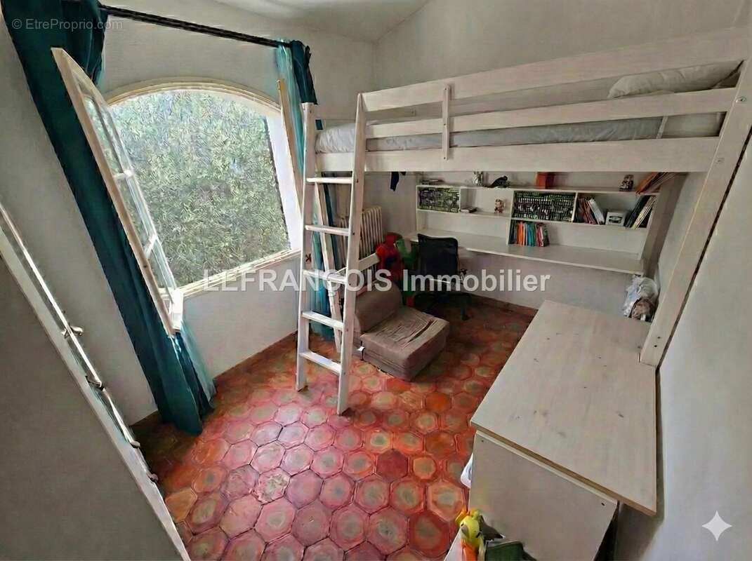 Maison à PEYMEINADE