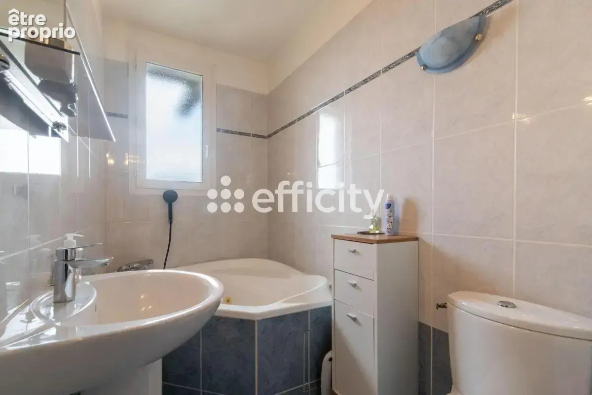 Maison 8 pièces 222 m² à vendre à Villeneuve-Le-Roi (94290) - photo 13