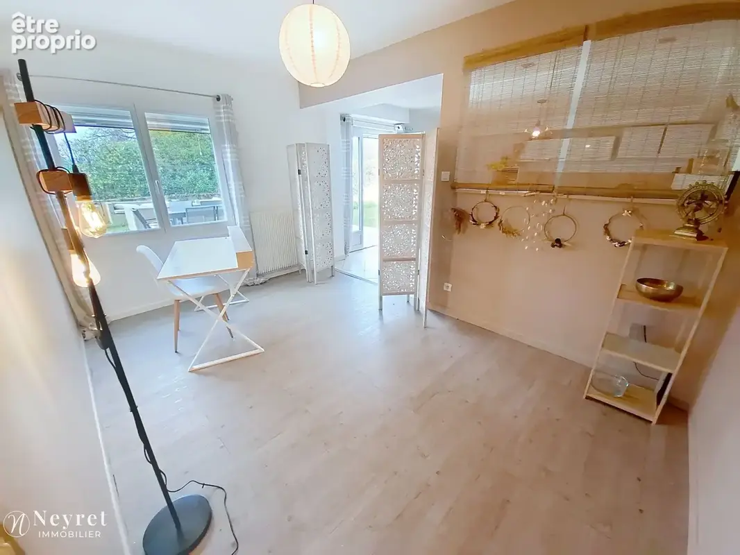 Maison familiale soignée de 257,61 m2 utiles - photo 19