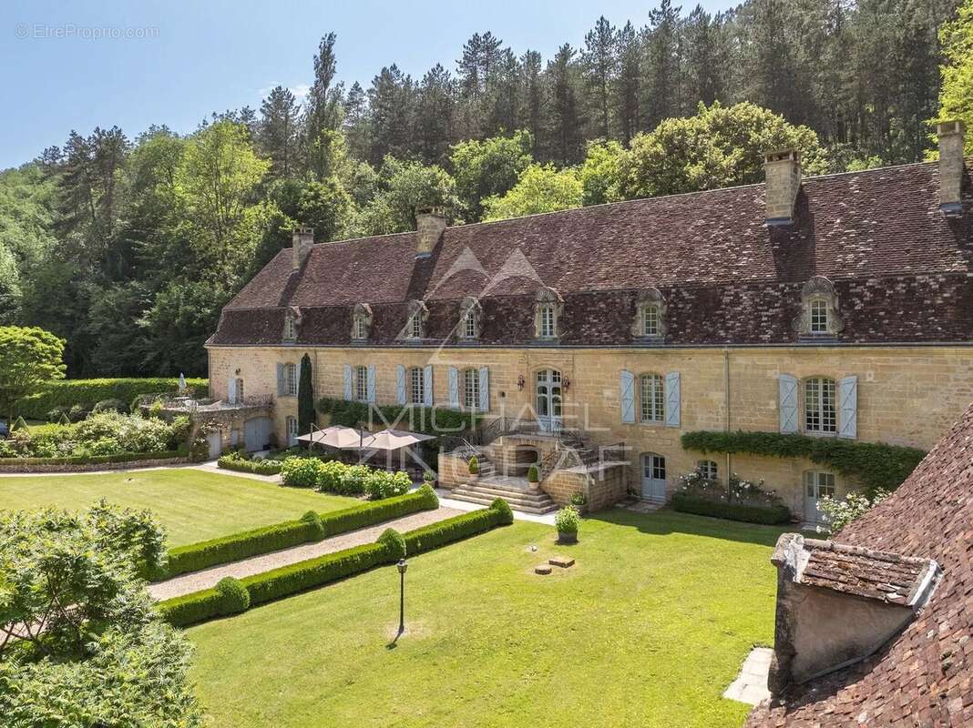 Maison à MAUZENS-ET-MIREMONT