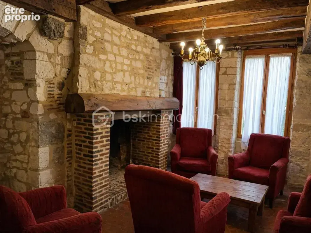 Ancien Corps de Ferme de 190 m² avec dépendances, cave et jardin clos - photo 15