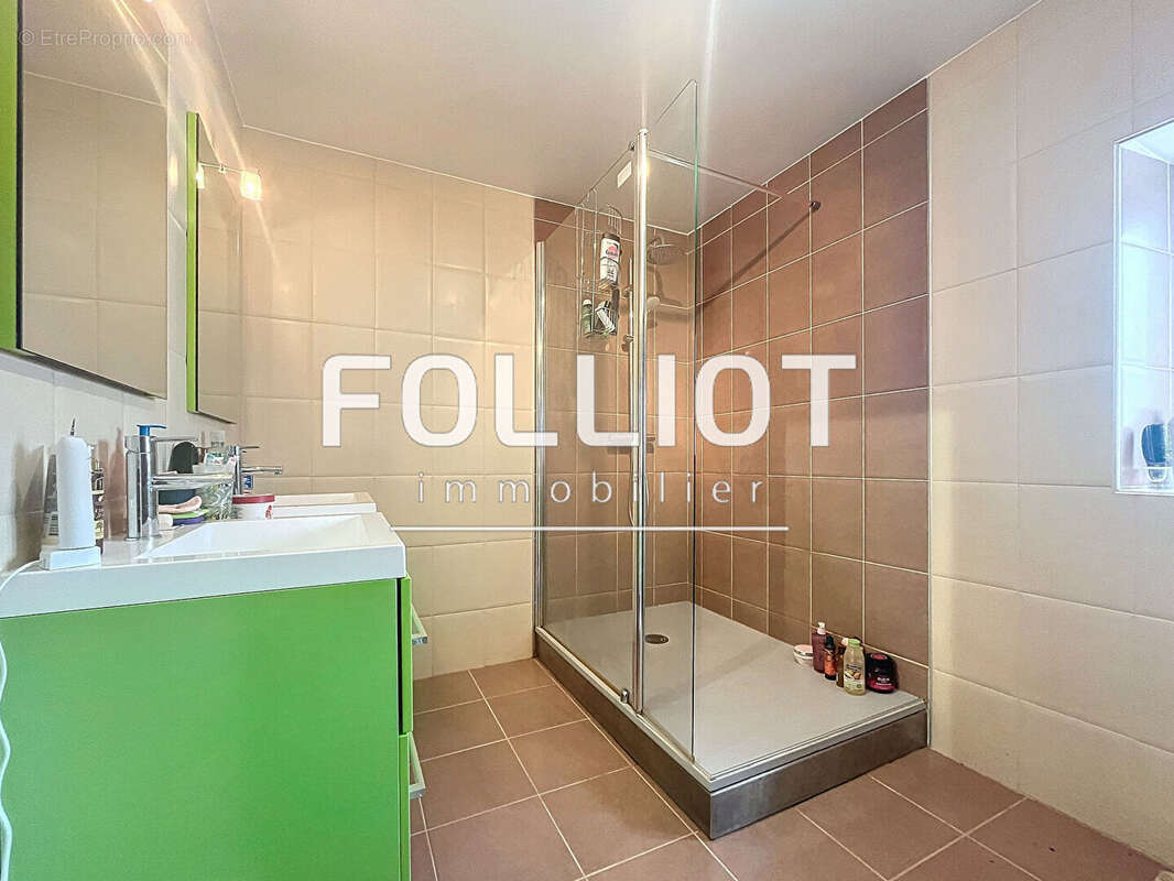 Maison à BRICQUEVILLE-SUR-MER